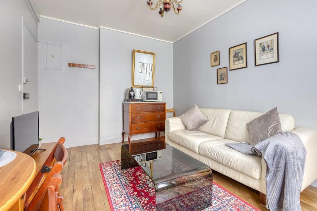 * Le Versaillais*2 Min A Pied Du Chateau Versailles Kamer foto